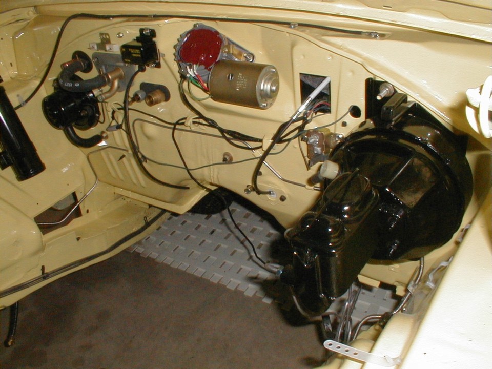 Starter relay and engine wiring