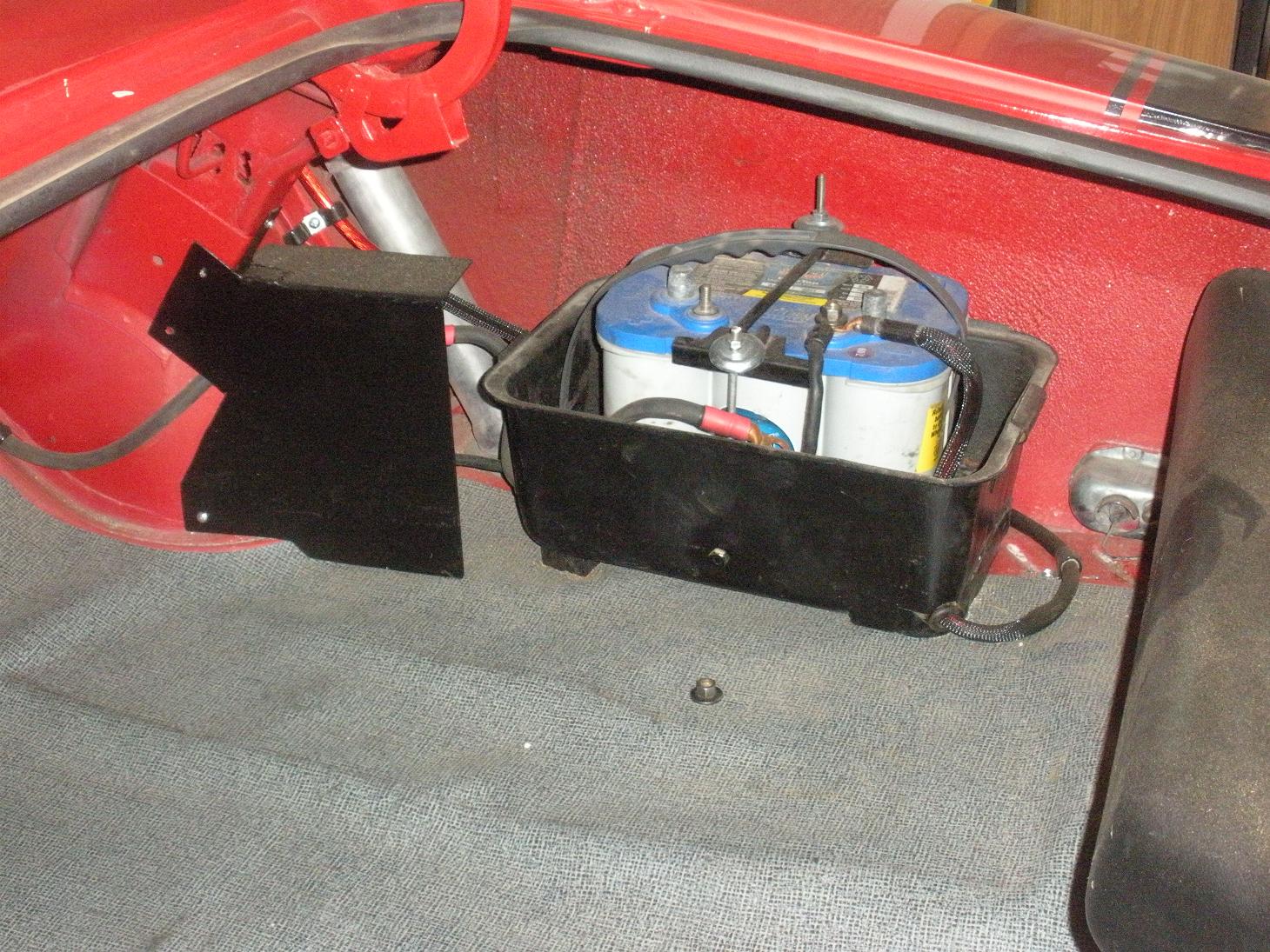 Trunk battery.JPG